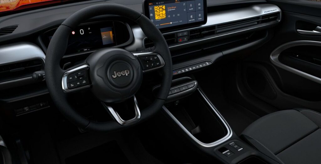 JEEP-AVENGER-MHEV-1.2-ALTITUDE-100CV-interior-delantera