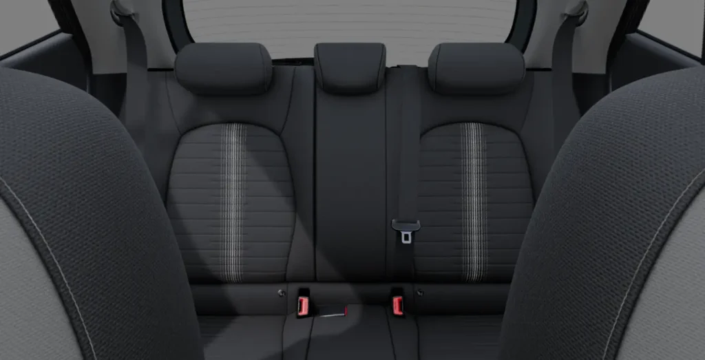 Hyundai-I10-1.0-MPI-Klass-63cv-interior-trasera.webp
