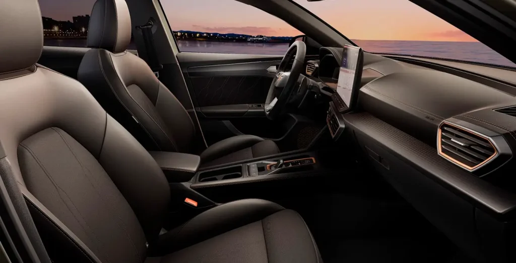Cupra-Leon-1.5-eTSI-110kW-150CV-DSG-interior-delantera-II