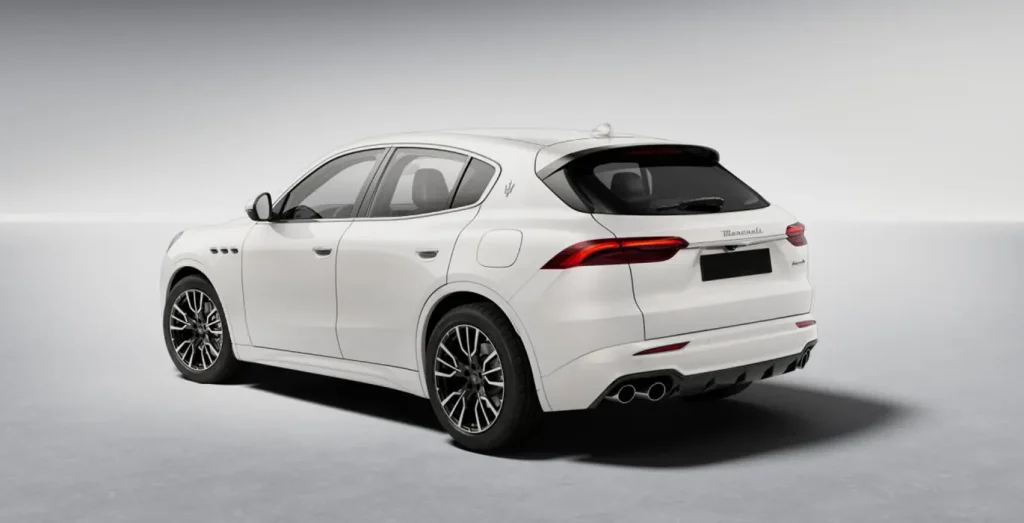 MASERATI-Grecale-300-QS-trasera