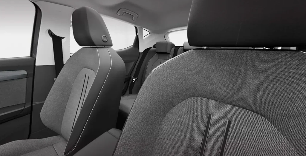 Seat-Leon-5P-2.0-TDI-StartStop-Style-XL-interior-trasera