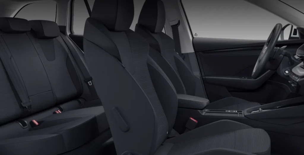 SKODA-Octavia-Combi-1.5-TSI-DSG-MHEV-Selection-interior-trasera.webp
