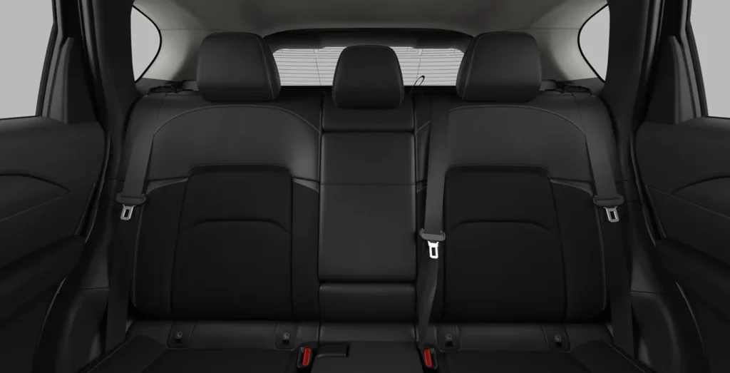 Mazda-CX-5-2.5-Sky-MHEV-141CV-AT-FWD-Exclusive-Line-interior-trasera.webp