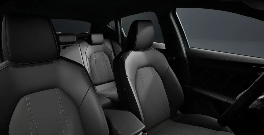 CUPRA-Formentor-1.5-eTSI-DSG-7-vel.-interior-delantera-II.webp