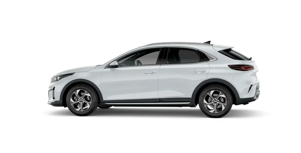 KIA-XCeed-1.0-T-GDI-MHEV-Drive-lateral.webp