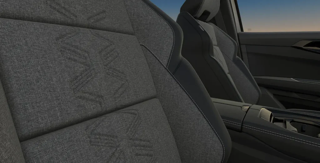 RENAULT-Austral-Evolution-E-Tech-Full-Hybrid-II-interior-delantera-II.webp