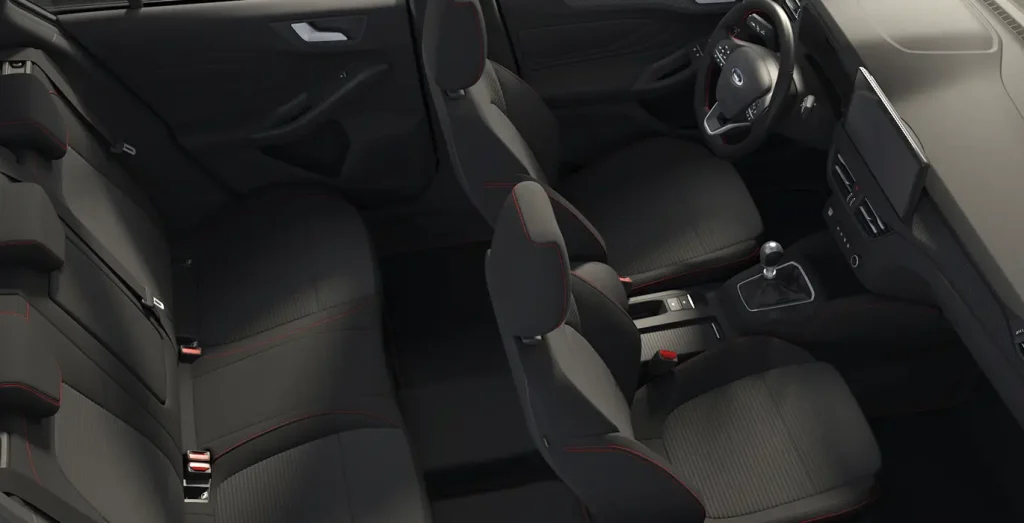Ford-Focus-ST-Line-X-1.0T-EcoBoost-MHEV-125CV-interior-trasera.webp