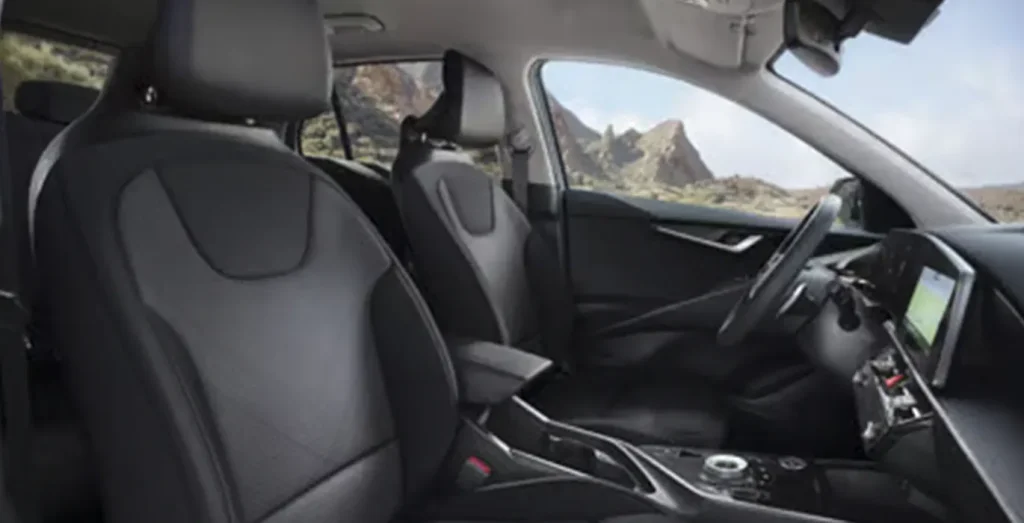Kia-Niro-1.6-GDi-HEV-102kW-139CV-Concept-interior-delantera.webp