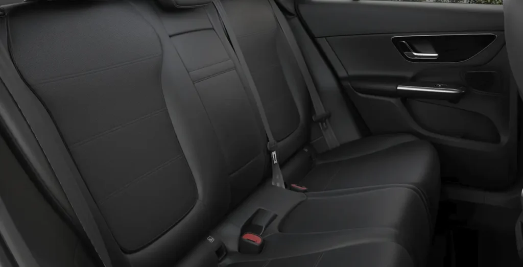 Mercedes-Benz-GLC-Coupe-220D-4MATIC-interior-trasera.webp