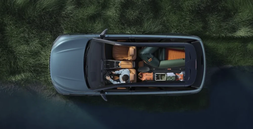 Jaecoo-8-PHEV-Exclusive-1.5-TGDI-3DHT-AWD-7p.-interior-trasera-II.webp